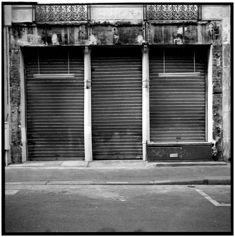 Devanture close, Paris 2me