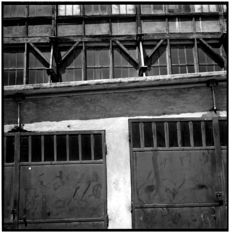 Garages, rue du Jourdain