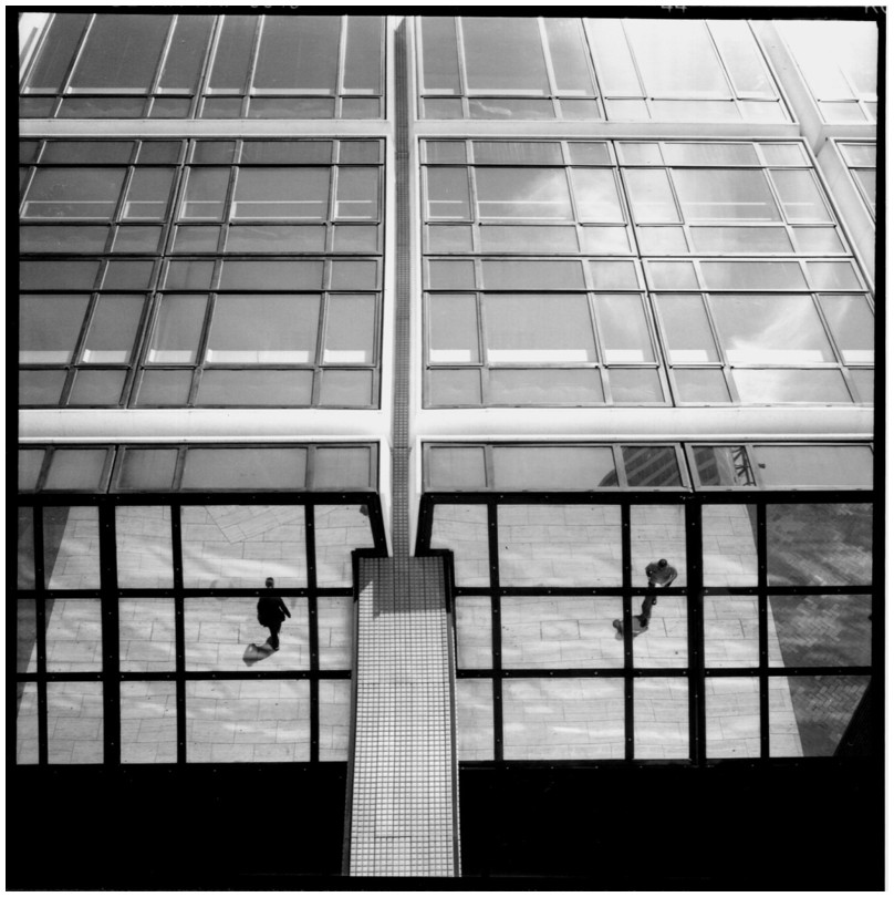 Reflet  la Dfense