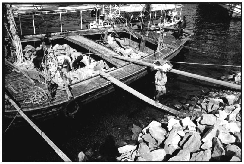 empierrement des berges du Nil  Assouan