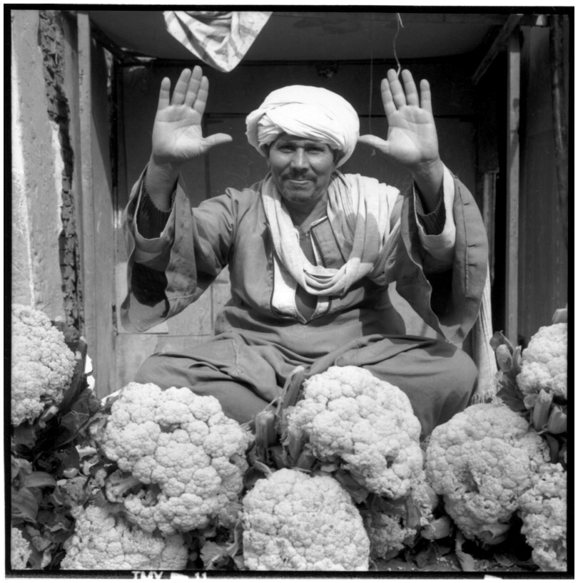 Marchand de lgumes, march de la gare, Assouan